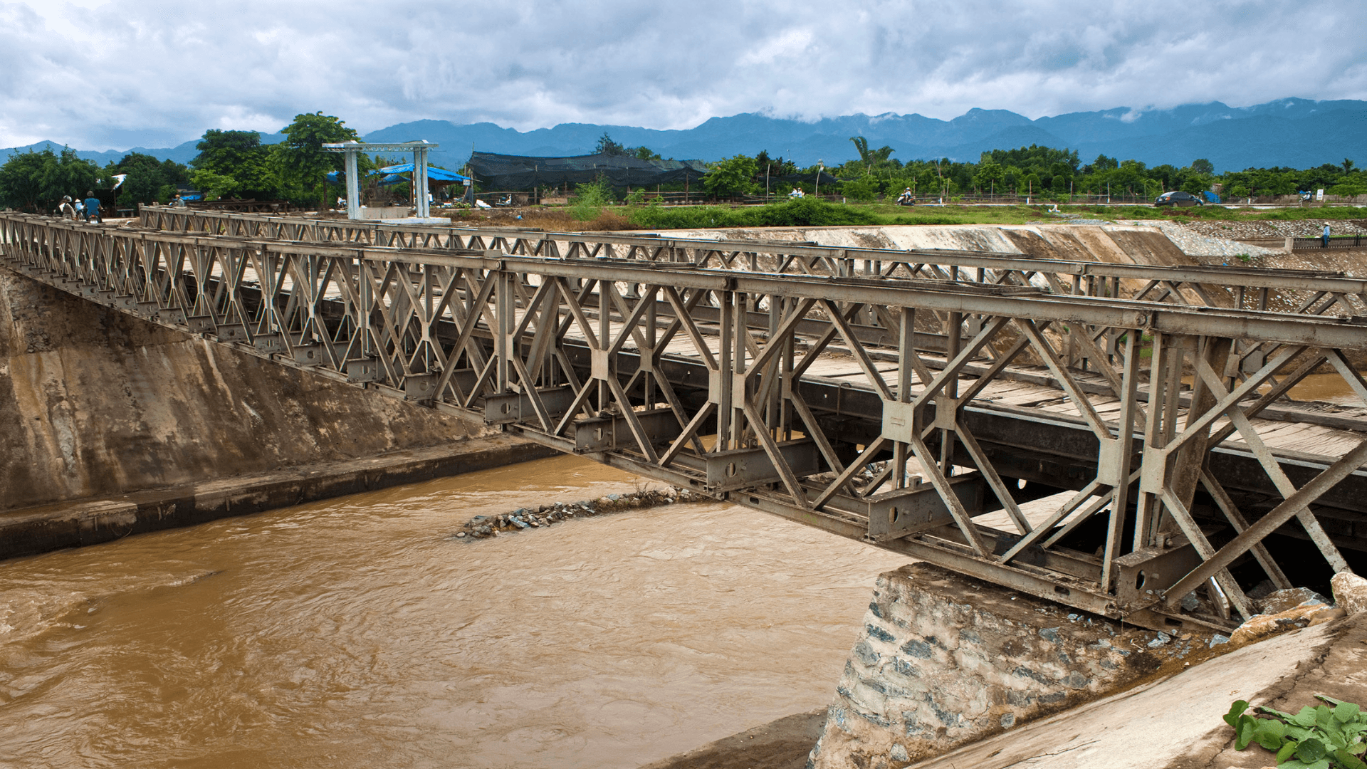 Giới thiệu điện biên
